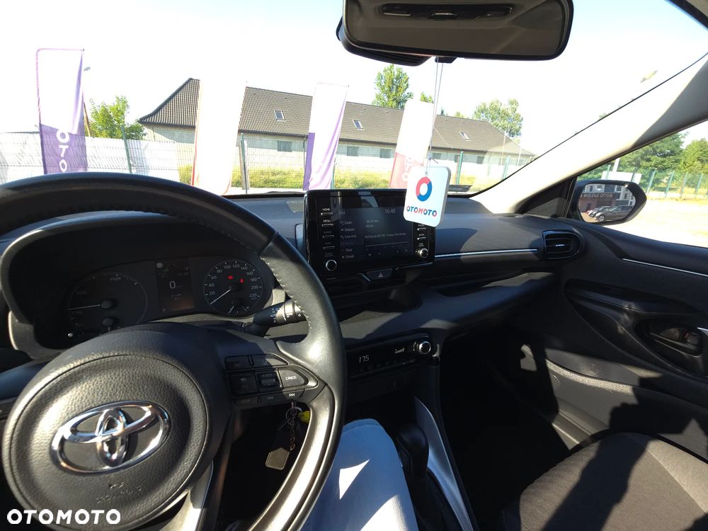 Toyota Yaris - 33
