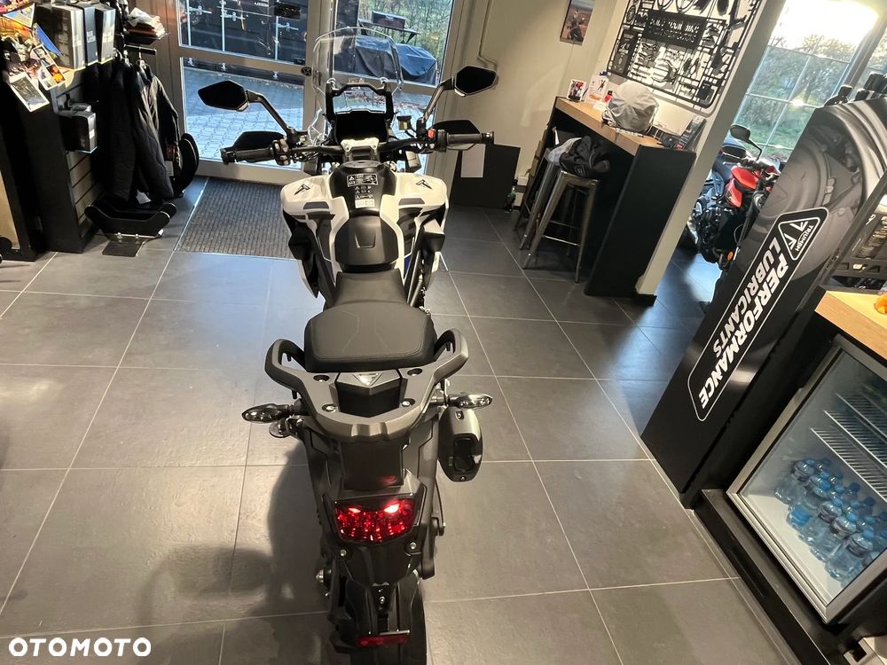 Triumph Tiger - 9