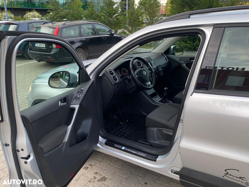 Volkswagen Tiguan - 6