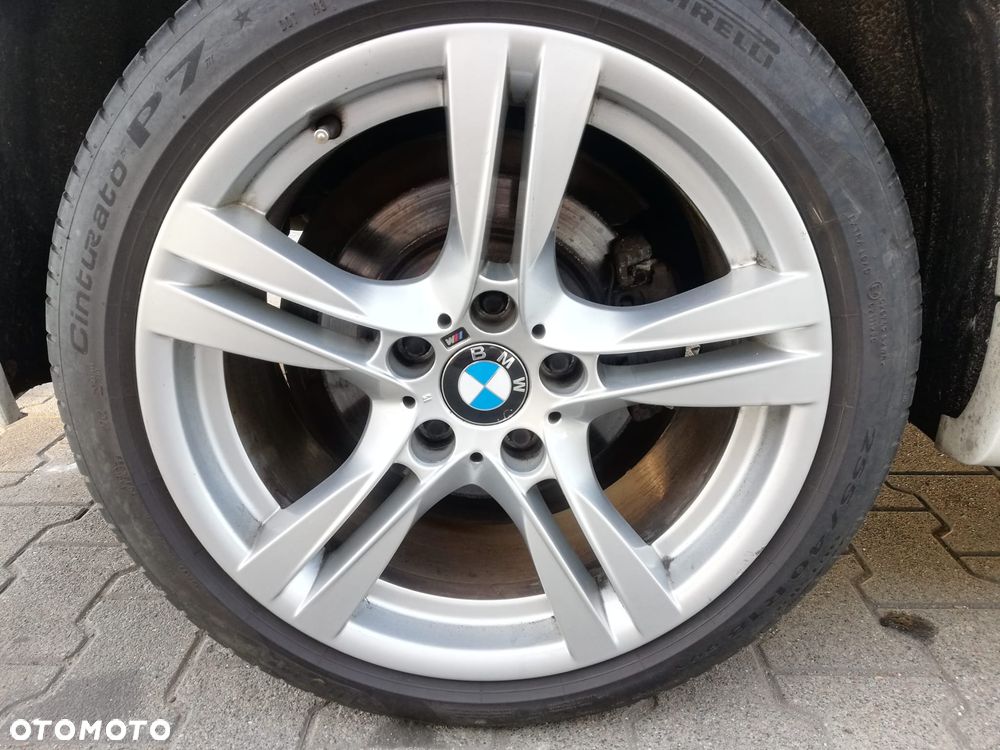 BMW X1 xDrive20d Sport Line - 32