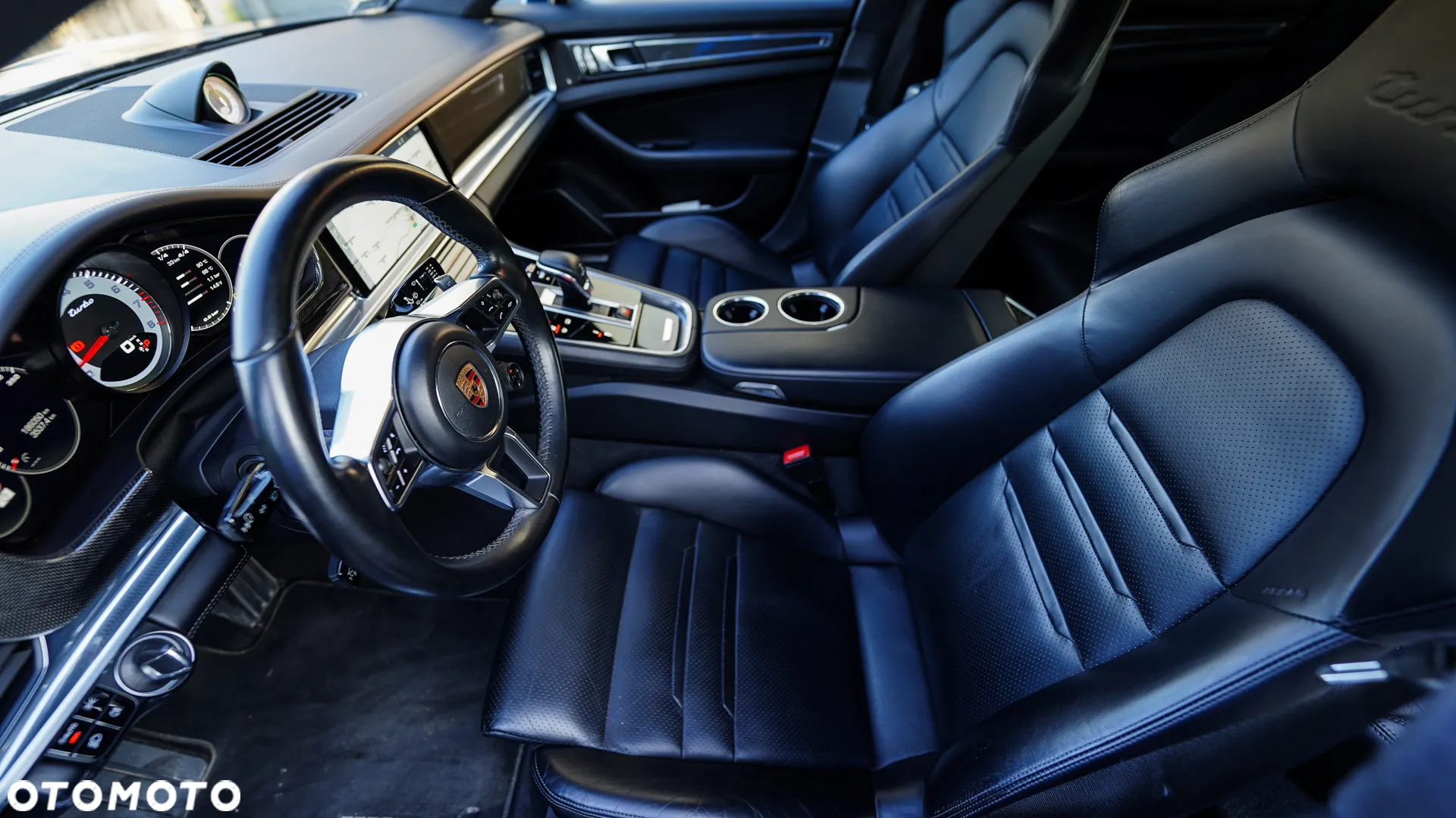Porsche Panamera Turbo - 32