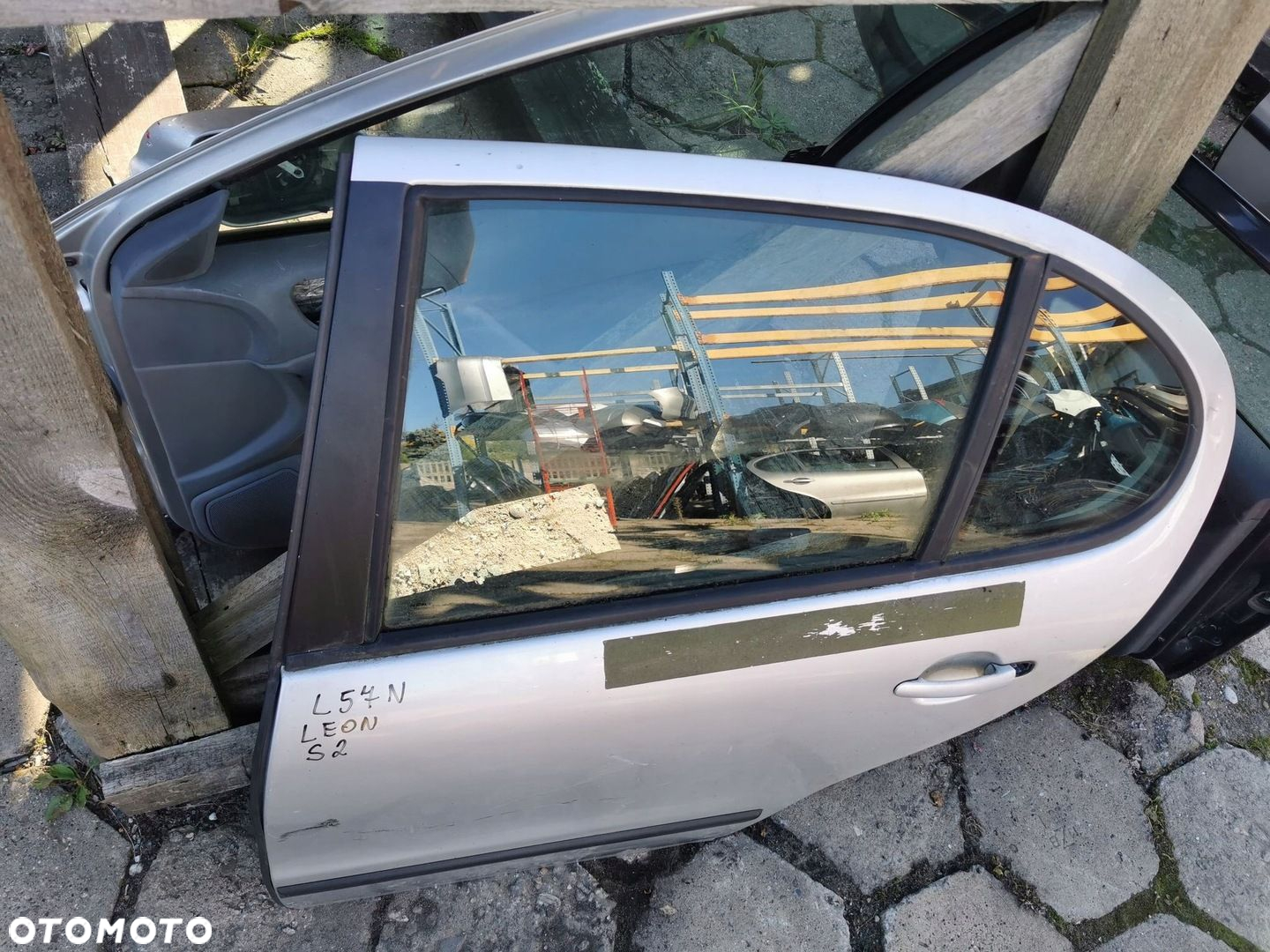 LEON I TOLEDO II DRZWI LEWY TYŁ KOD LAKIERU L57N - 5