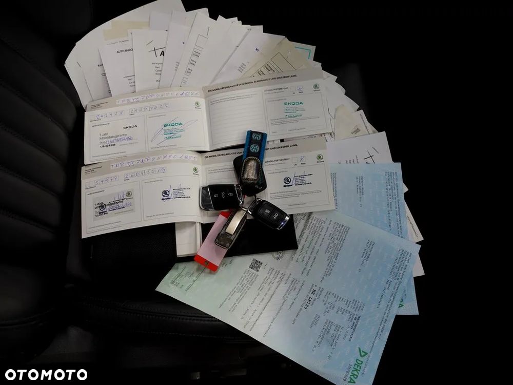 Skoda Superb 2.0 TDI SCR L&K DSG - 38