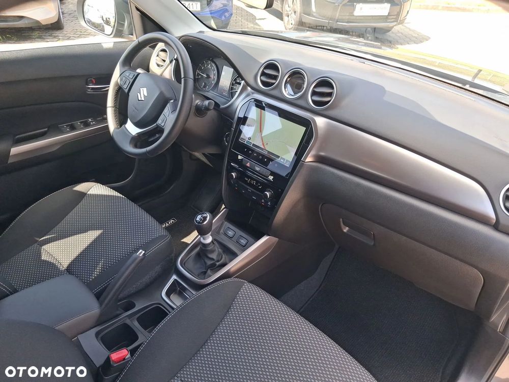 Suzuki Vitara 1.4 Boosterjet mHEV Premium Plus 2WD - 39
