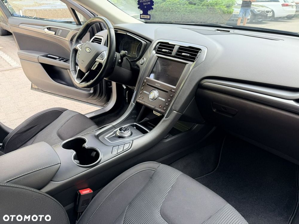 Ford Mondeo - 39