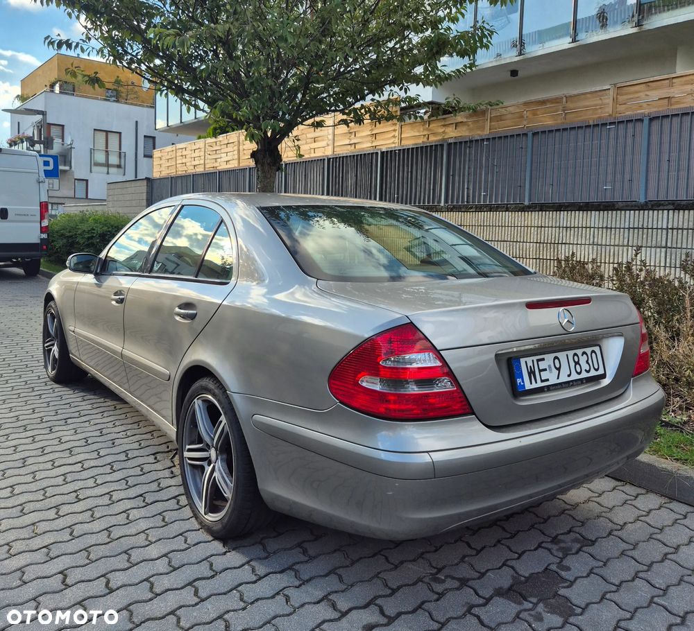 Mercedes-Benz Klasa E 200 Kompressor Automatik Classic - 4
