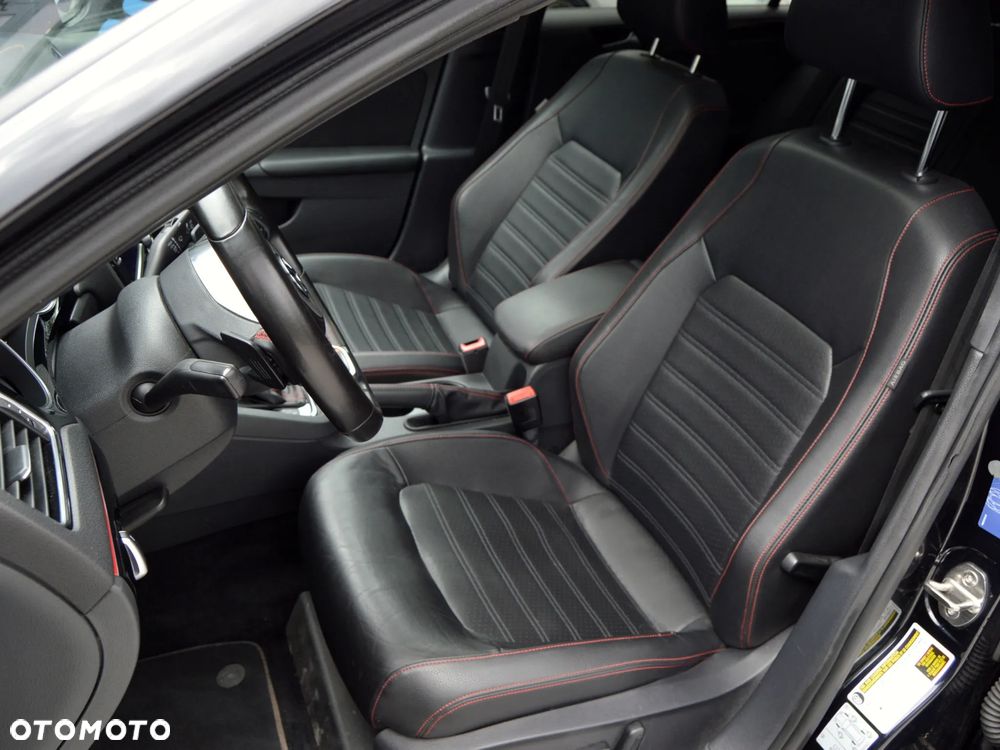 Volkswagen Jetta - 8