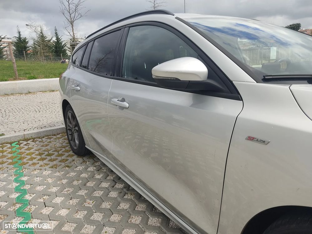 Ford Focus SW 1.0 EcoBoost ST-Line - 13