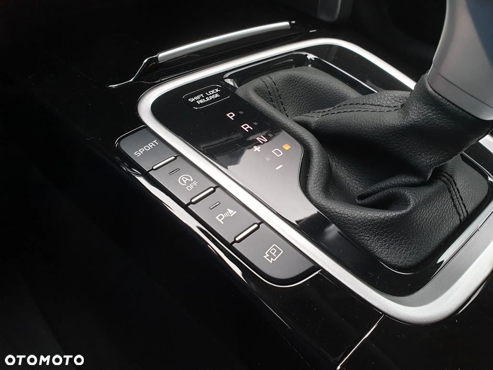 Kia Ceed 1.5 T-GDI Business Line Plus DCT - 37