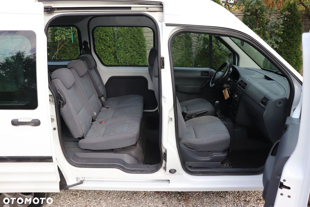 Ford Tourneo Connect - 17