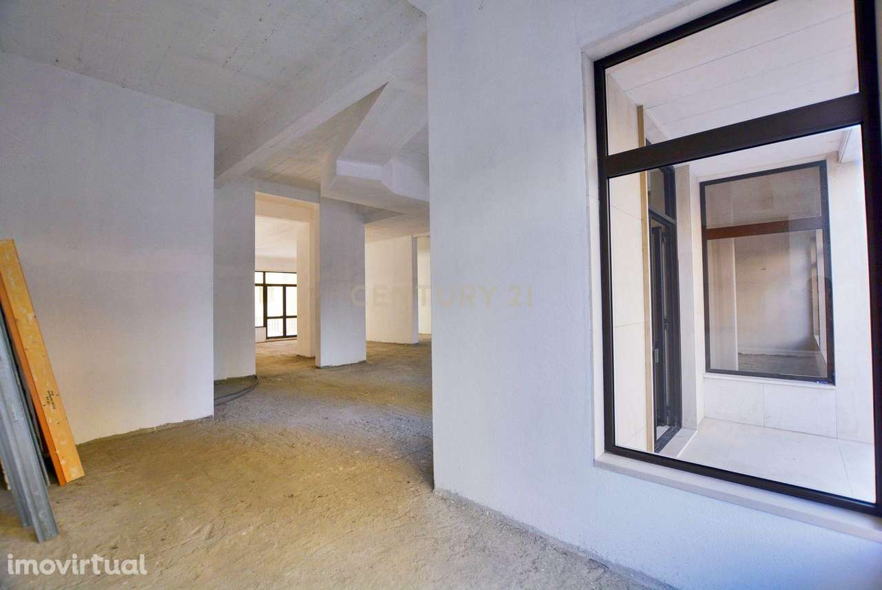 Loja Quinta do Patrimonio/Sacavem - Grande imagem: 3/9