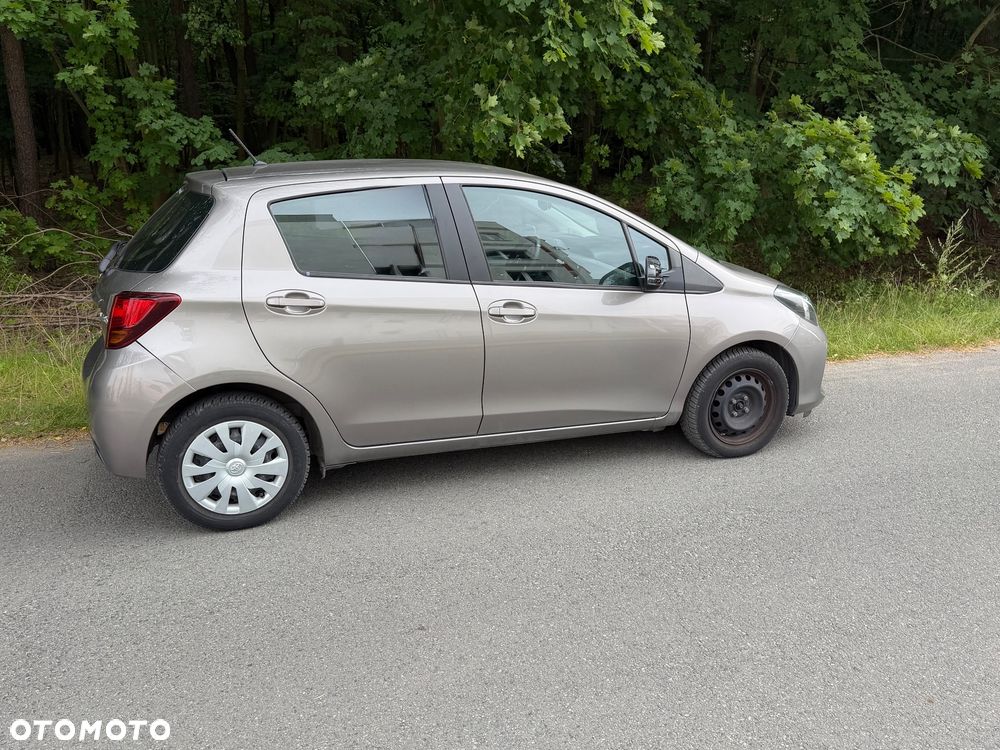 Toyota Yaris 1.33 Selection Pure - 2