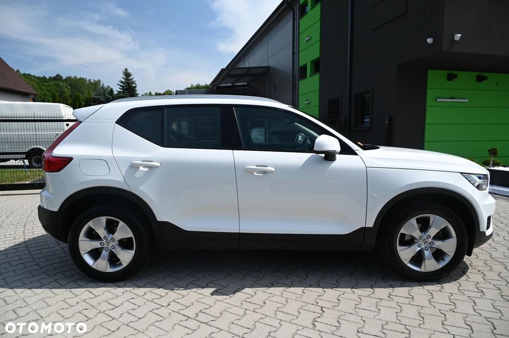 Volvo XC 40 T3 Momentum Core - 3