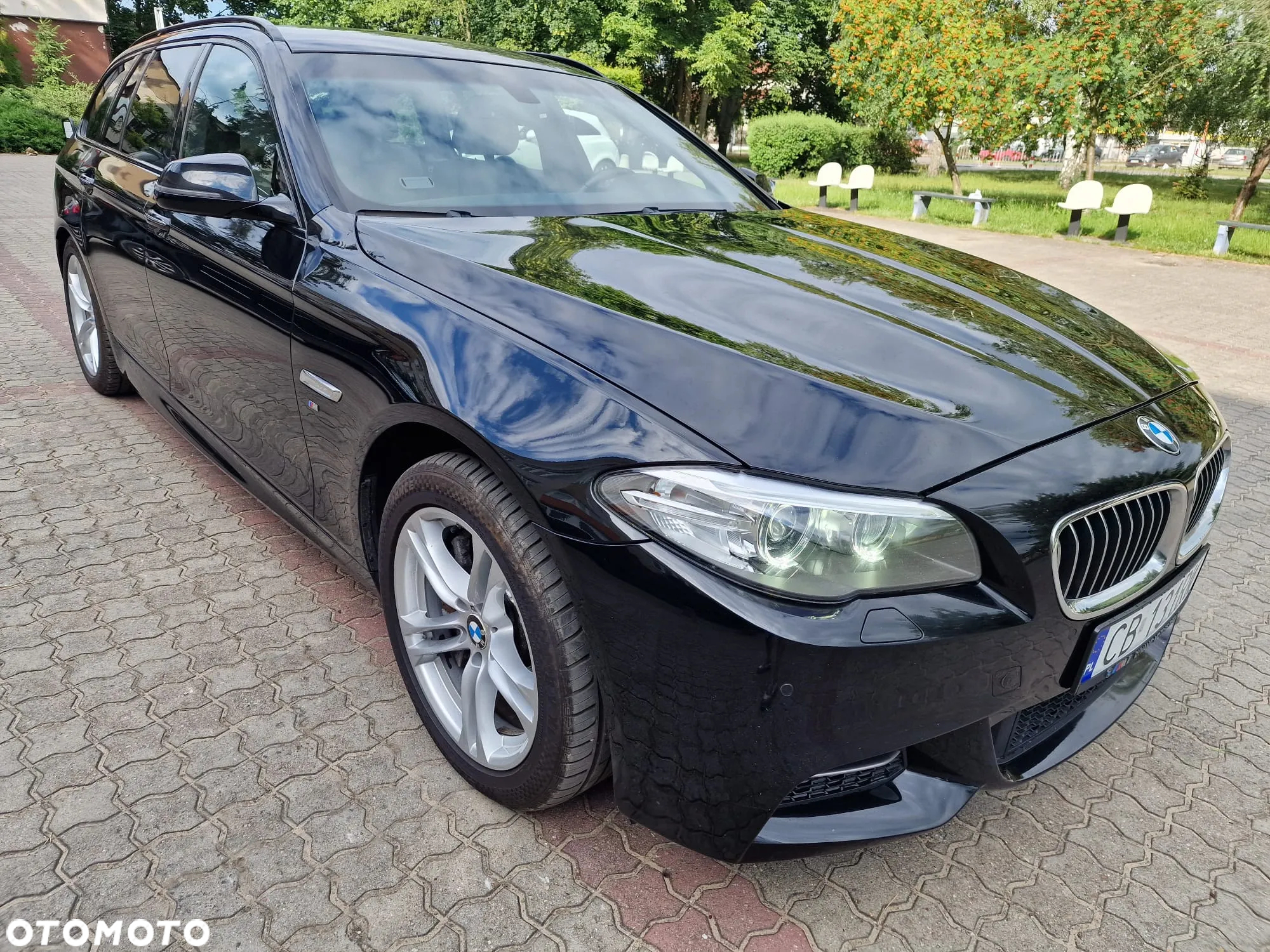BMW Seria 5 525d xDrive Touring Sport-Aut Luxury Line - 2