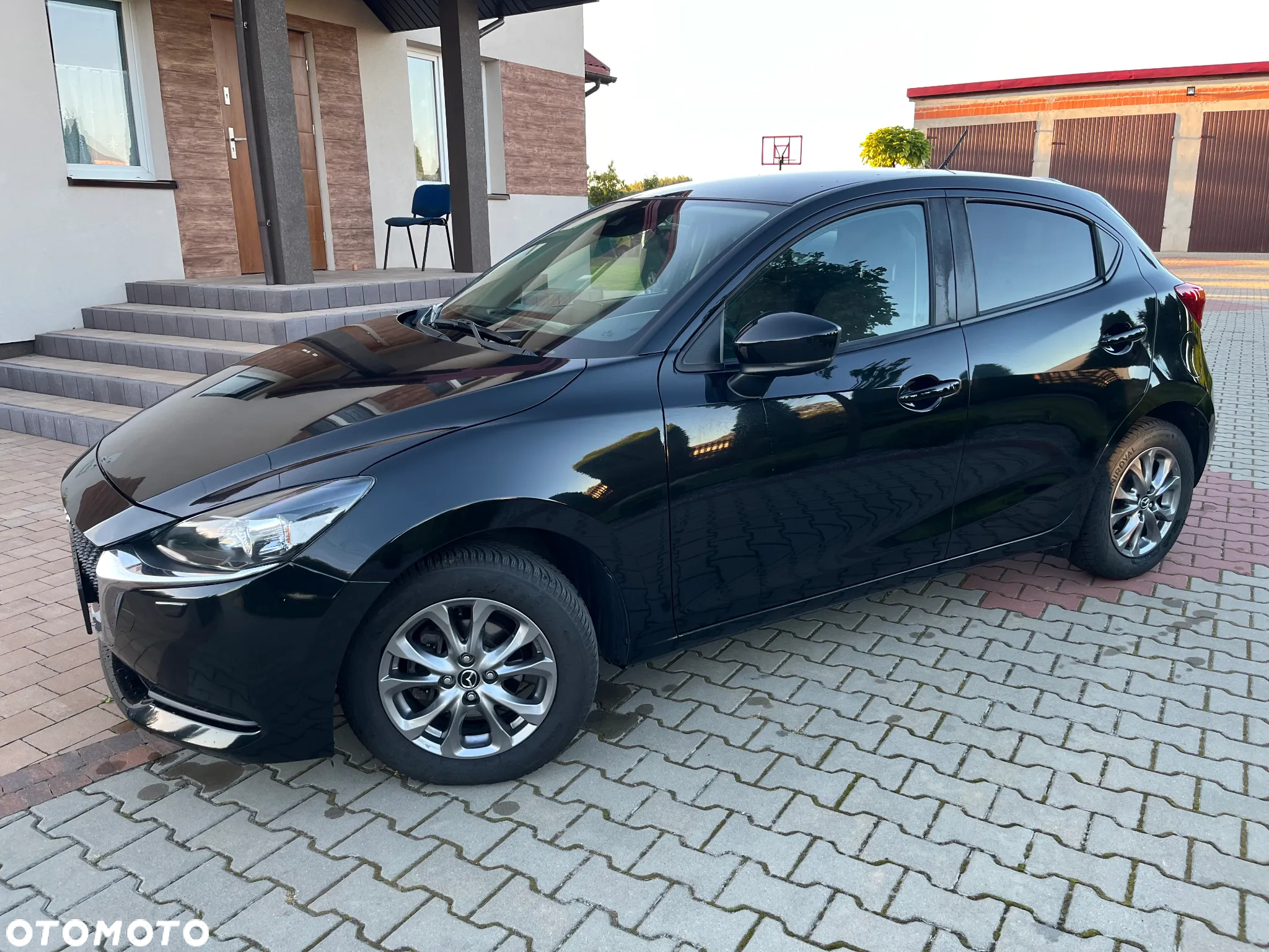 Mazda 2 - 10