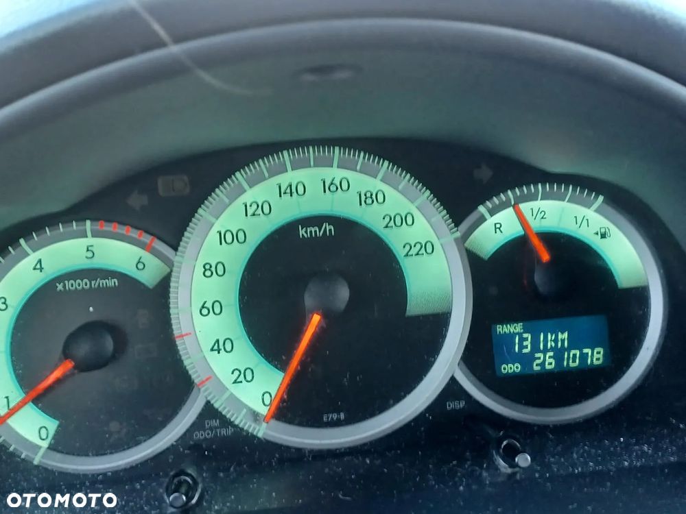 Toyota Corolla Verso - 11