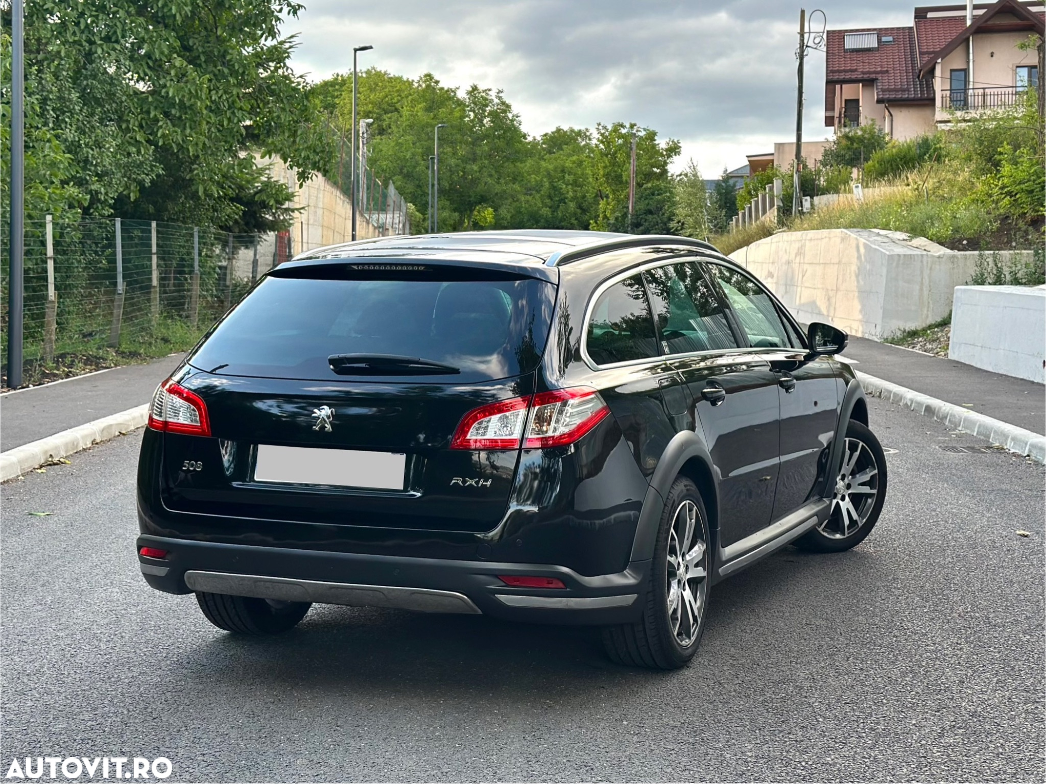 Peugeot 508 RXH Hybrid4 - 3