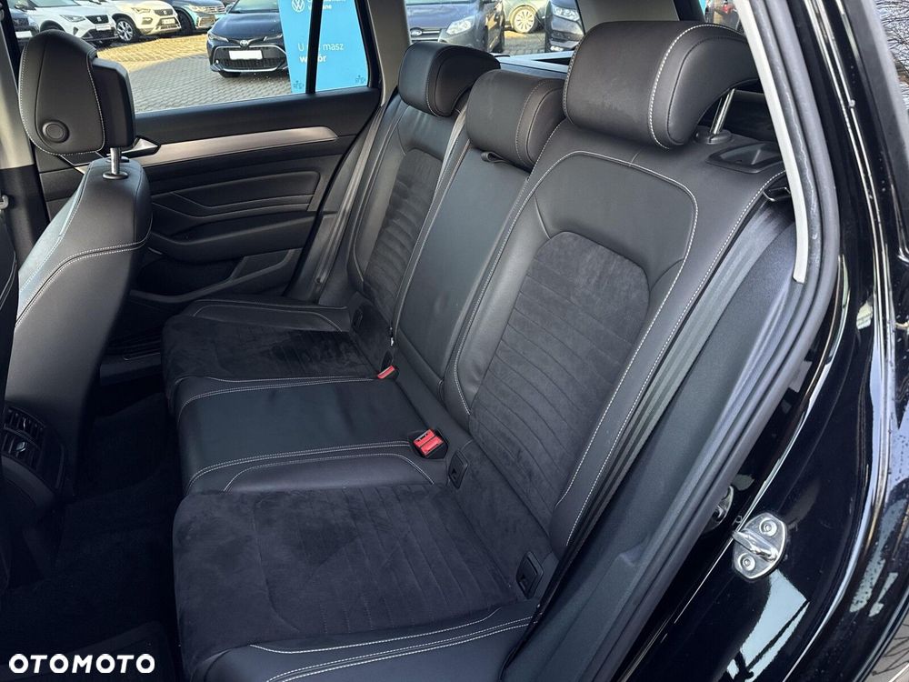 Volkswagen Passat Variant 2.0 TDI Elegance DSG - 17