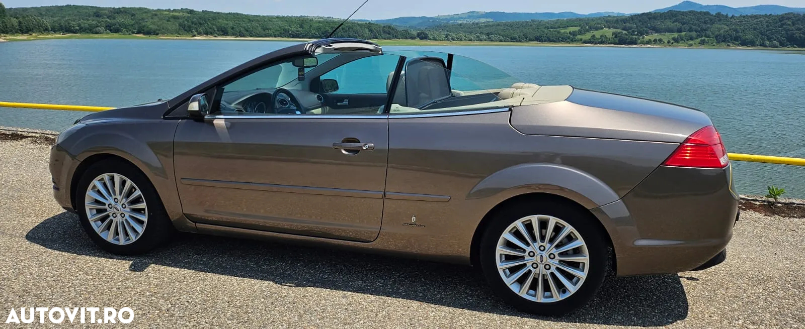 Ford Focus Coupe-Cabriolet 2.0 TDCi DPF Titanium - 17