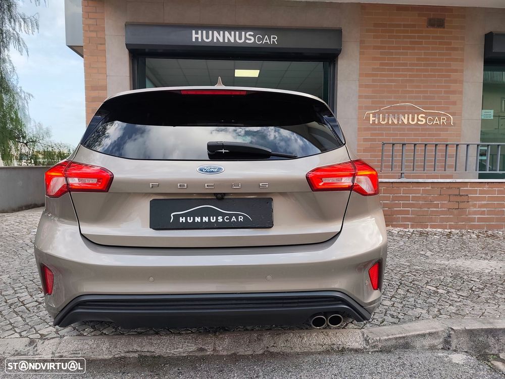 Ford Focus 1.0 EcoBoost ST-Line X - 26