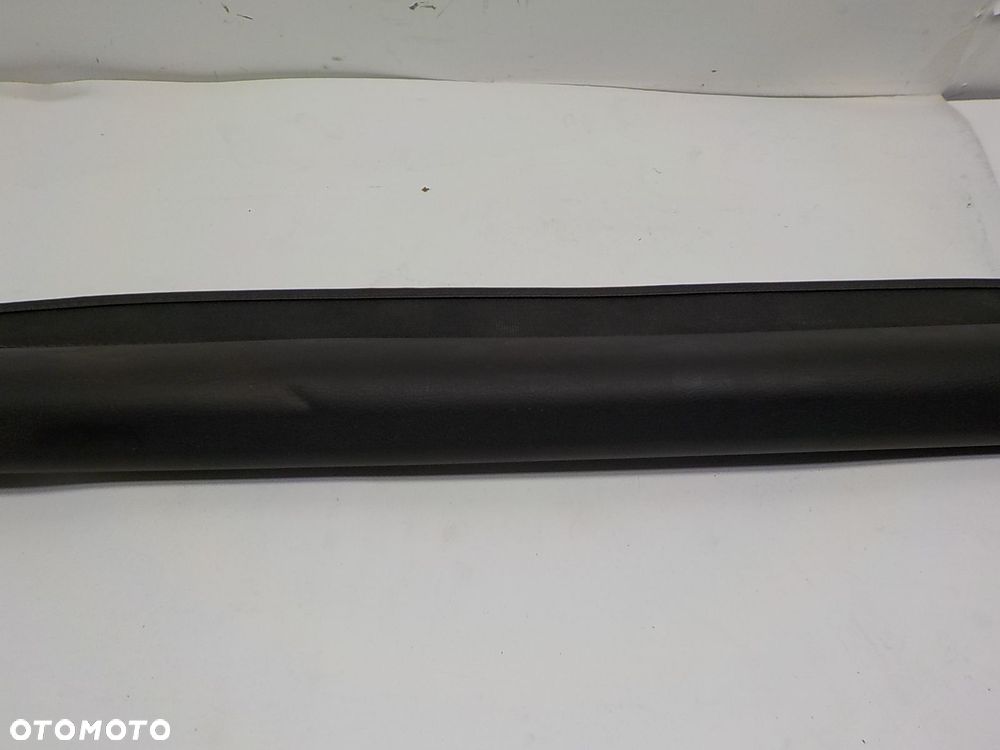 SUBARU IMPREZA GF8 ROLETA BAGAŻNIKA CZARNA - 5