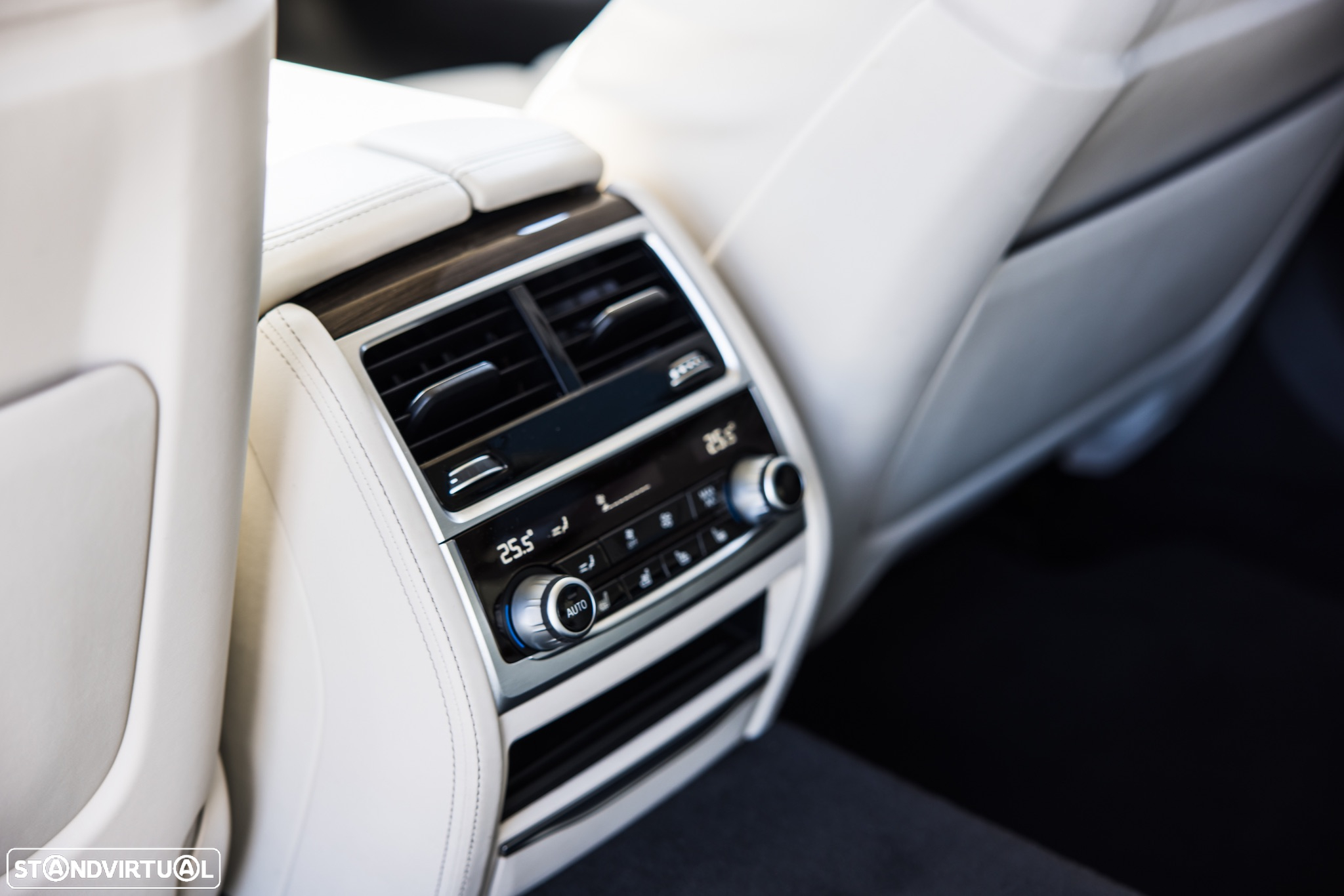 BMW 740 Le xDrive iPerformance - 14