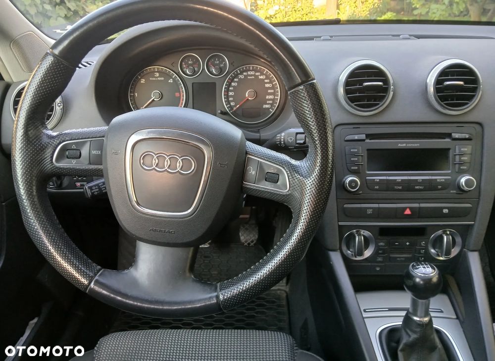 Audi A3 Sportback 2.0 TDI Ambition - 11
