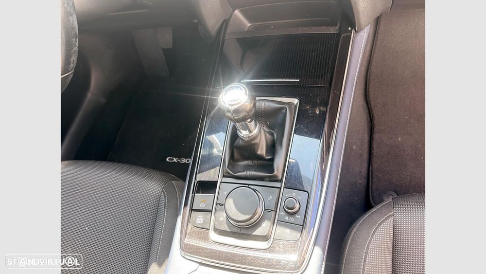 Mazda CX-30 1.8 Sky-D Evolve - 23