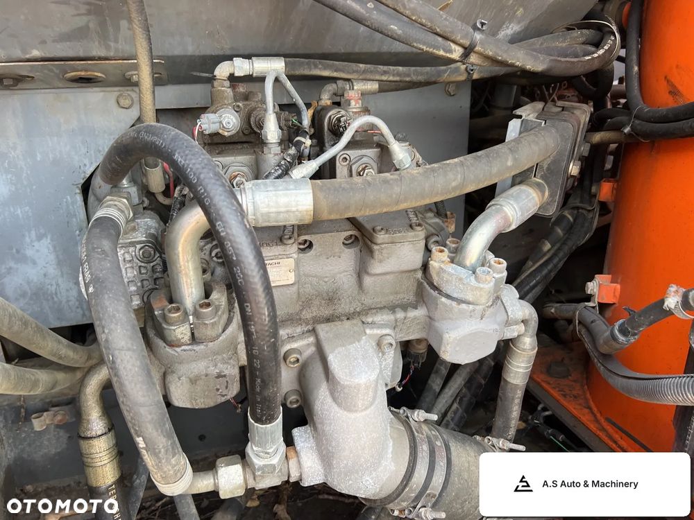 Hitachi ZX250LC-3 - 19