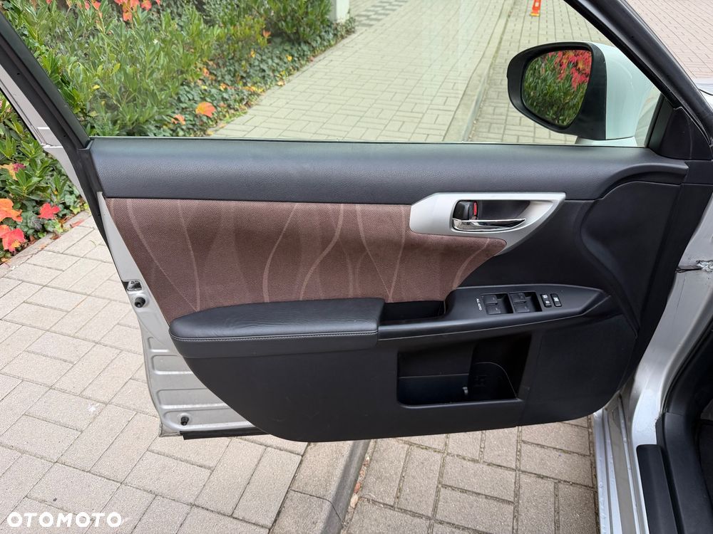 Lexus CT 200h Comfort - 11