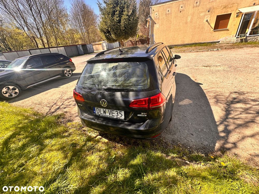 Volkswagen Golf 1.6 TDI BlueMotion Trendline - 4
