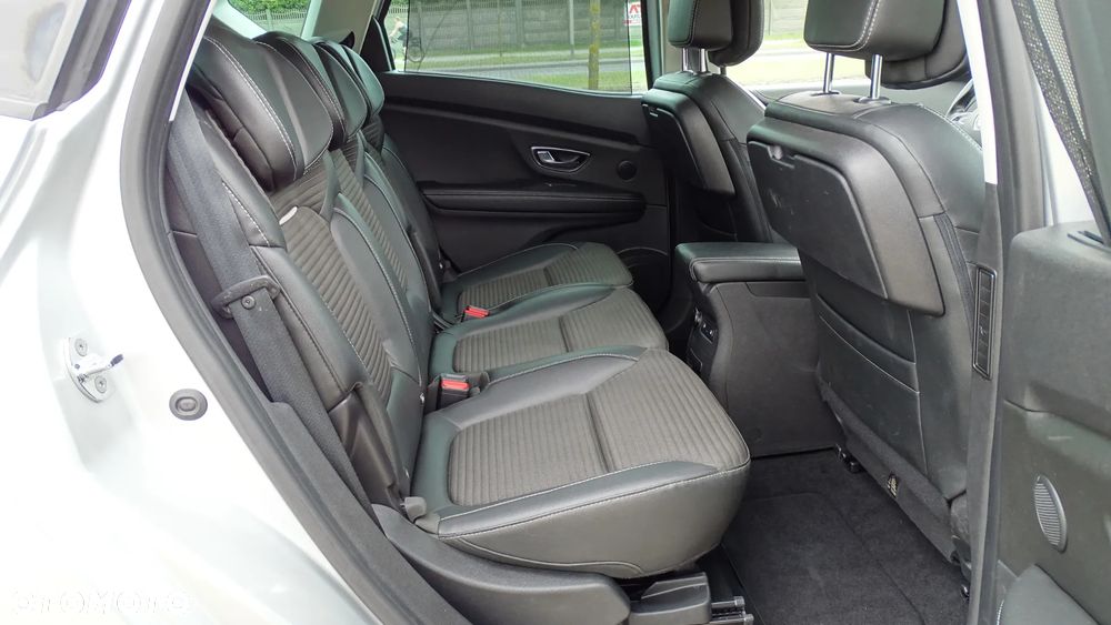 Renault Scenic ENERGY TCe 130 BOSE EDITION - 19