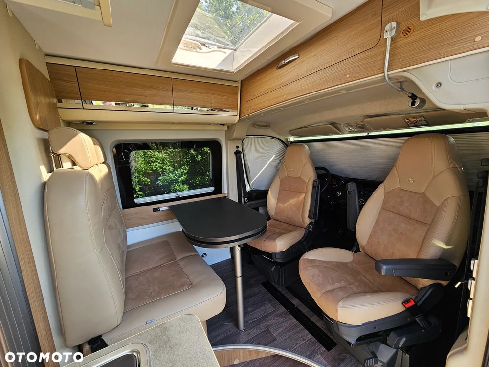 Adria TWIN 600 LUX Zimowy Hak MAX doposażony - 9