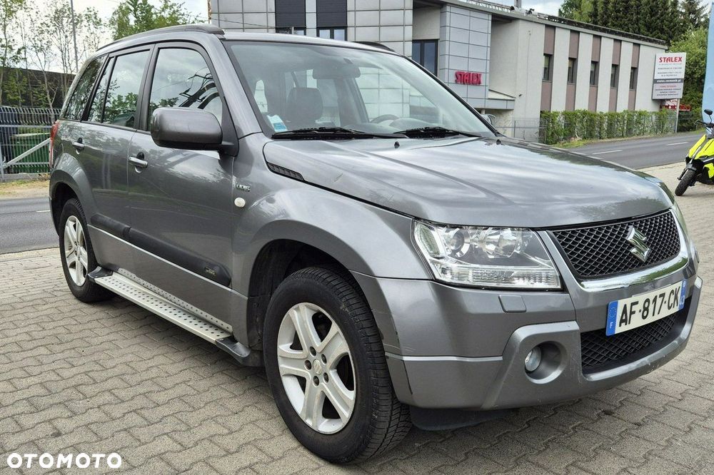 Suzuki Grand Vitara 1.9 DDiS Premium EU5 - 5