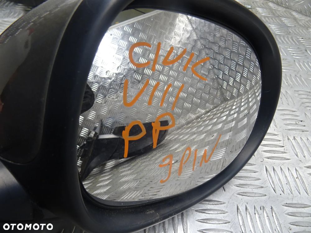 HONDA CIVIC VIII HB 5D 1.4B LUSTERKO PRAWE - 4