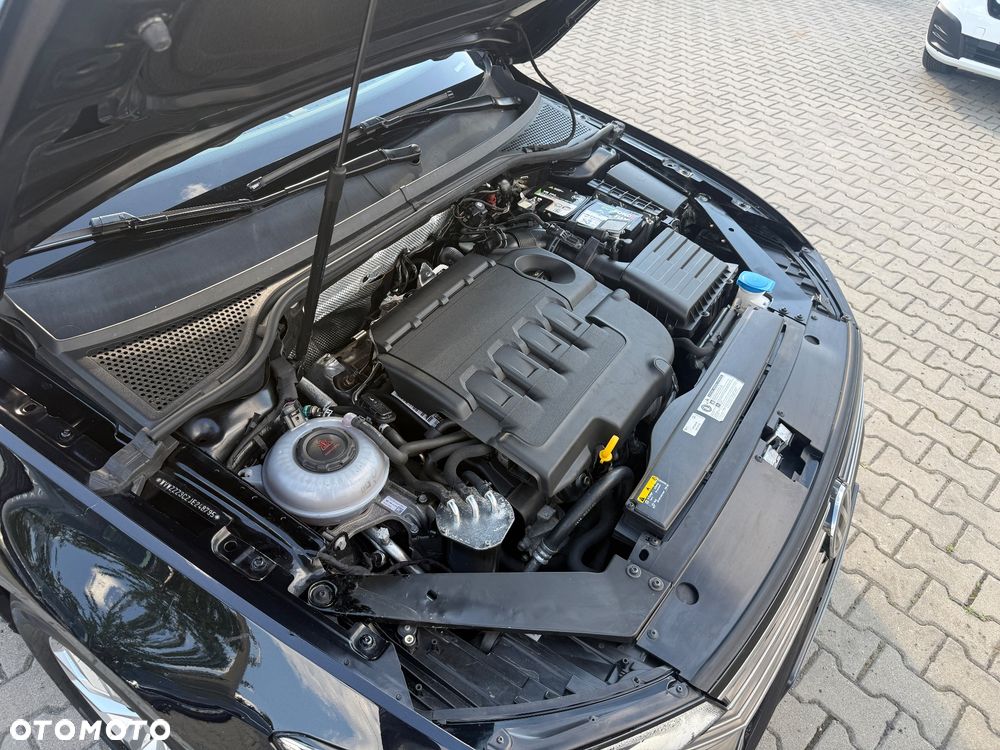 Volkswagen Passat 1.6 TDI SCR DSG Comfortline - 29
