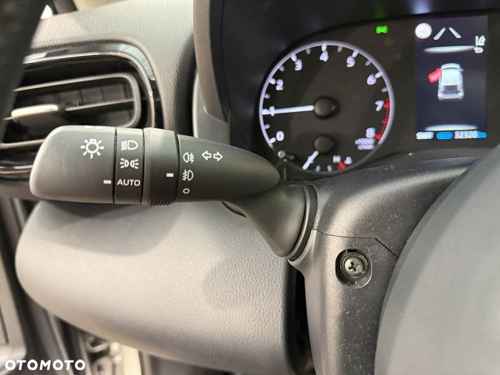 Toyota Yaris 1.5 Comfort - 26