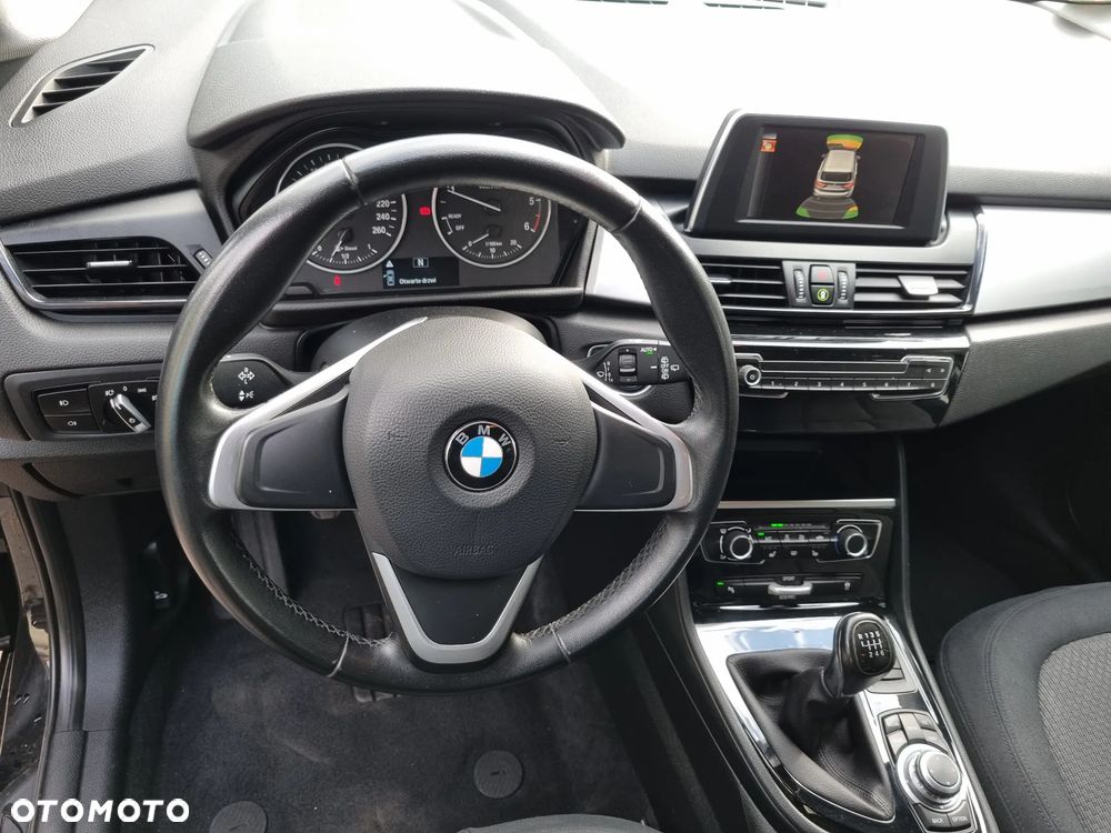 BMW Seria 2 216d Advantage - 12