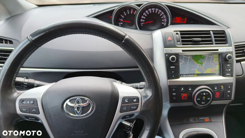 Toyota Verso 1.6 D-4D Active 7os - 10