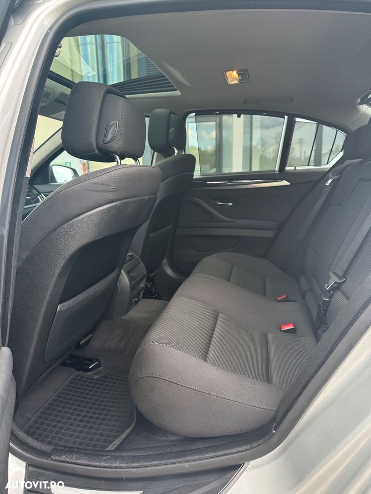 BMW Seria 5 520d Aut. - 7