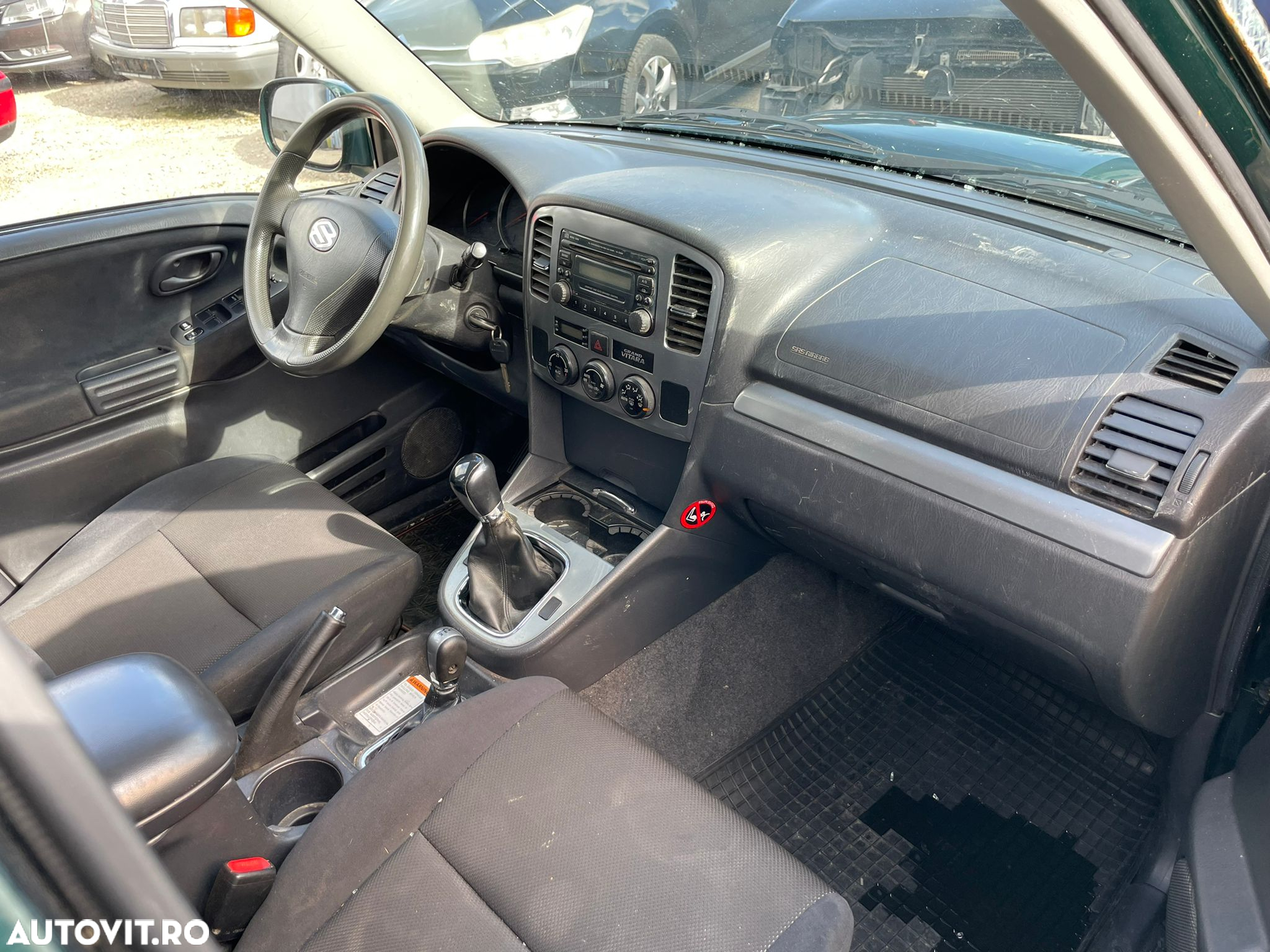 Dezmembrez piese Suzuki Grand Vitara - 3