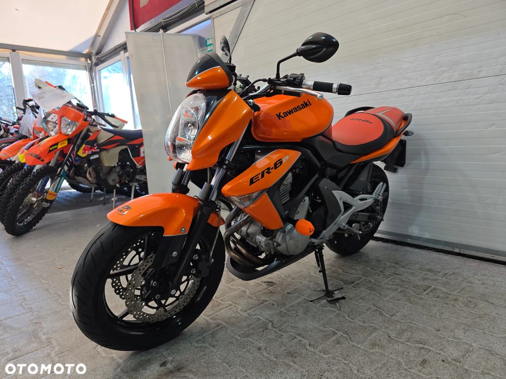 Kawasaki ER - 10