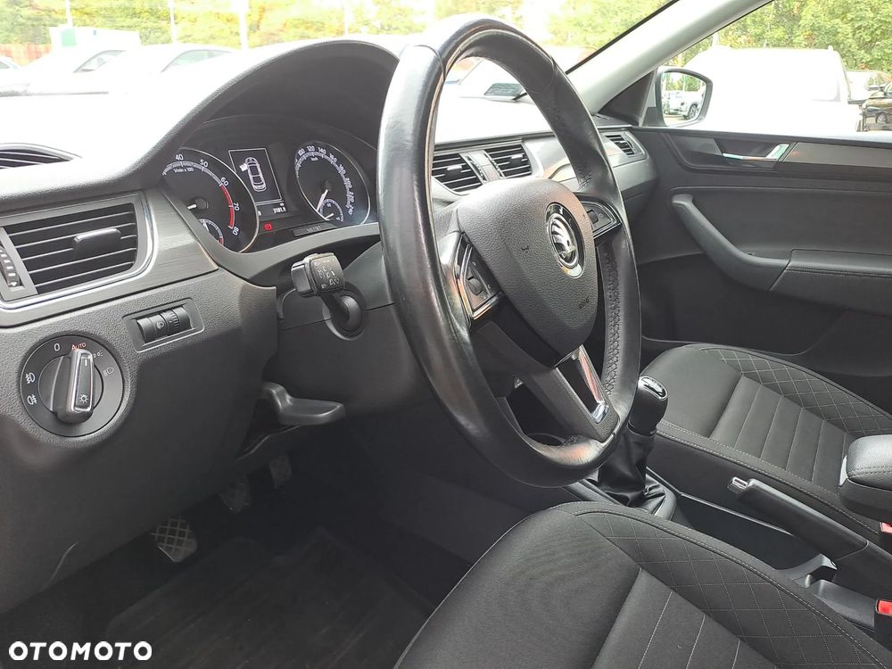 Skoda RAPID 1.0 TSI Ambition - 16