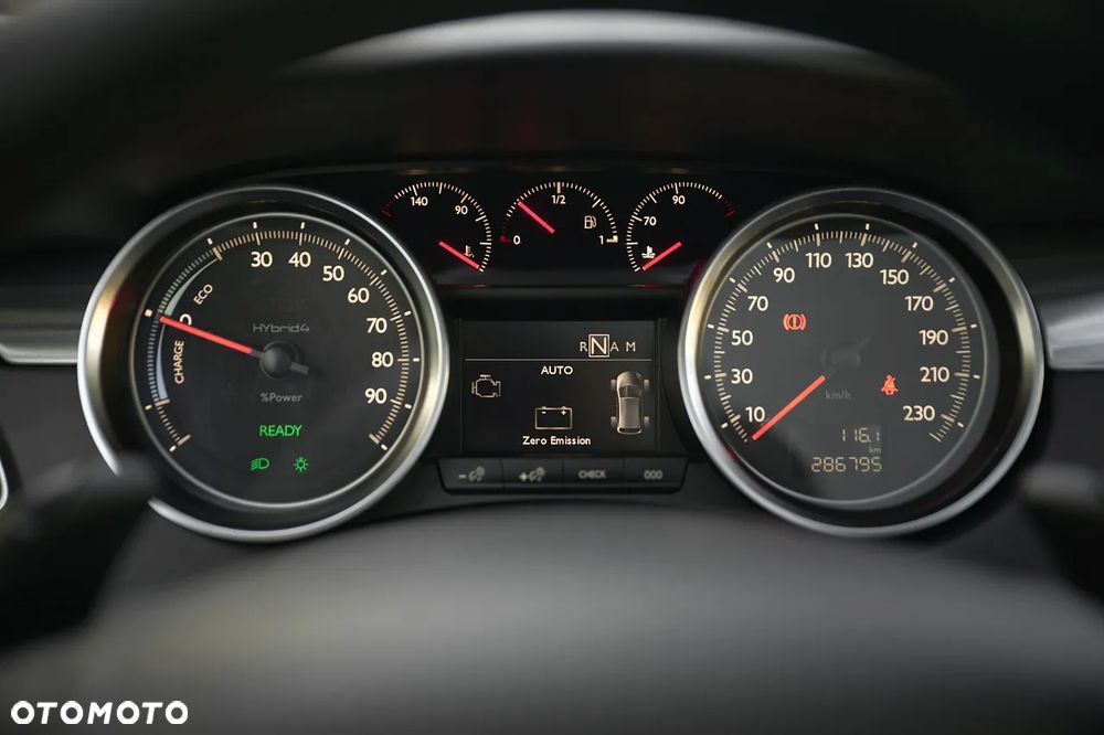 Peugeot 508 RXH Hybrid4 - 31