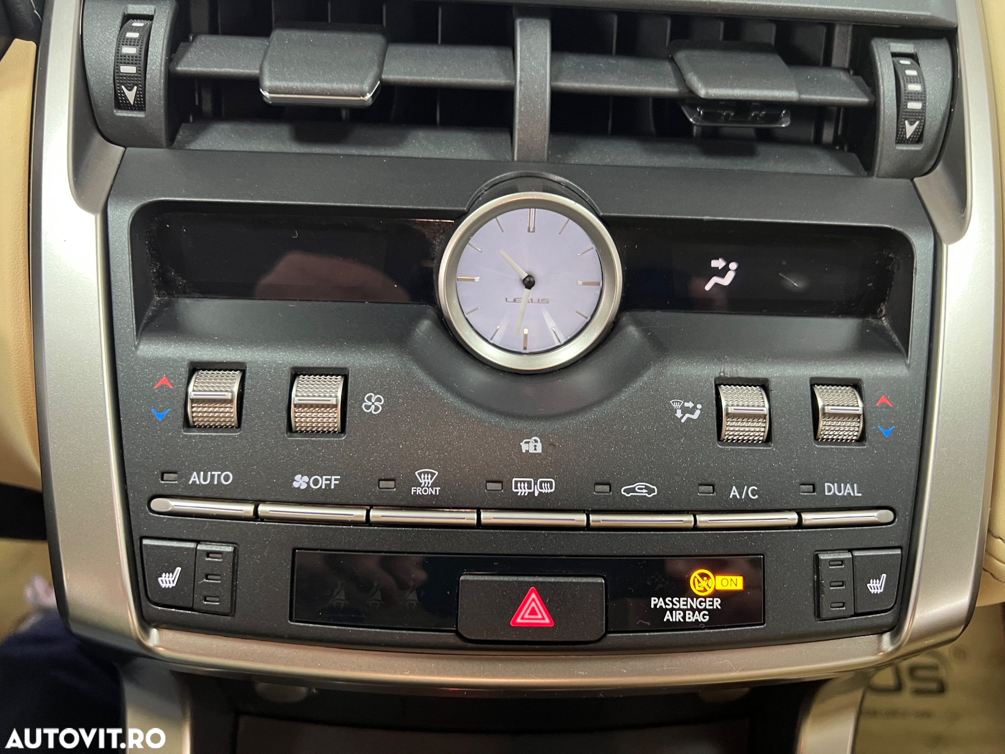 Lexus Seria NX 300h AWD Business - 27