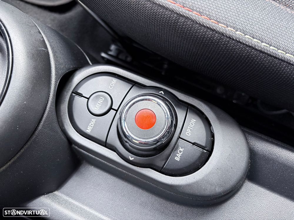 MINI 3 Portas One - 45