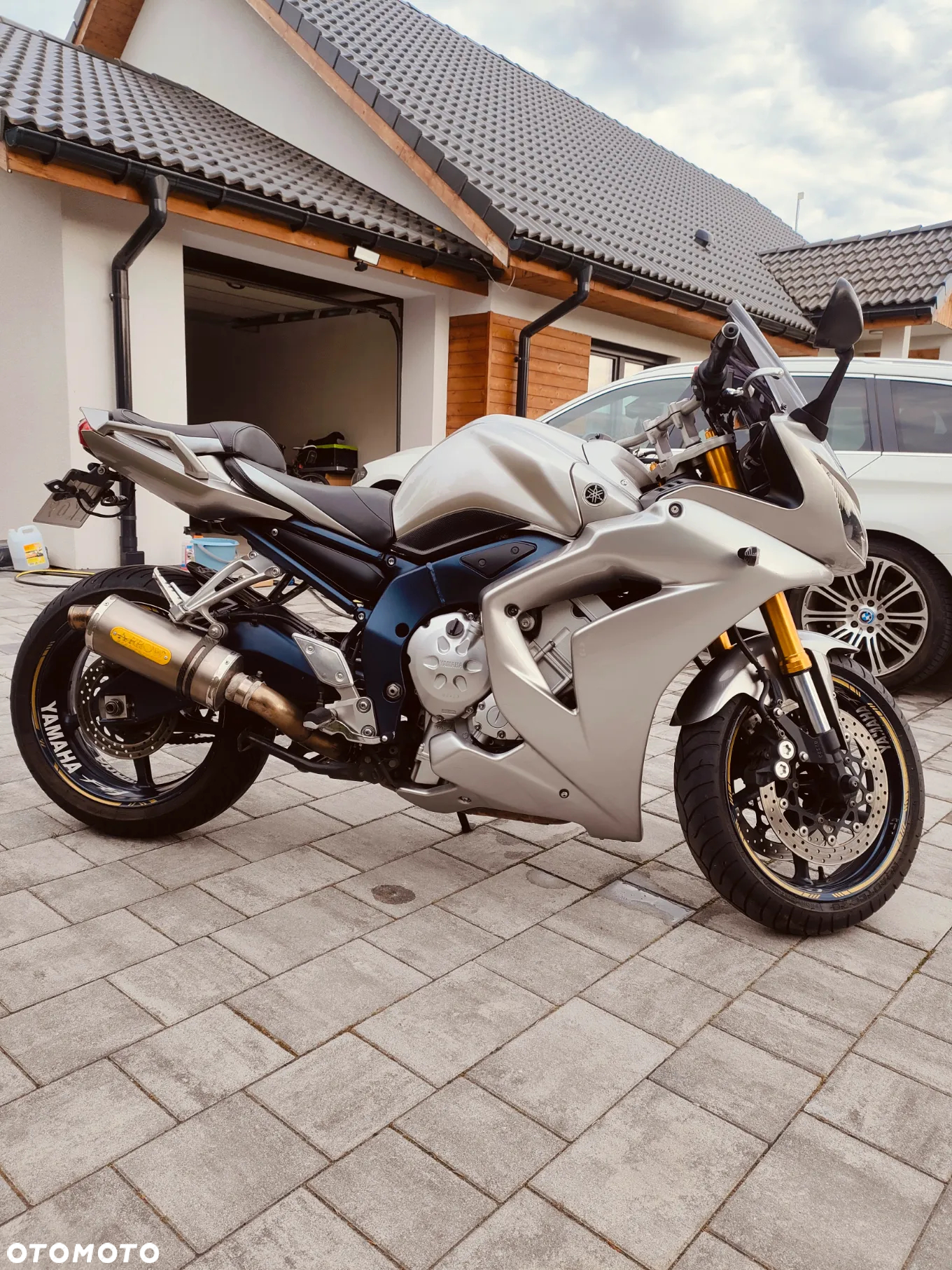Yamaha FZ - 6