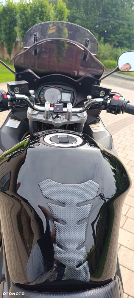 Suzuki GSX - 11