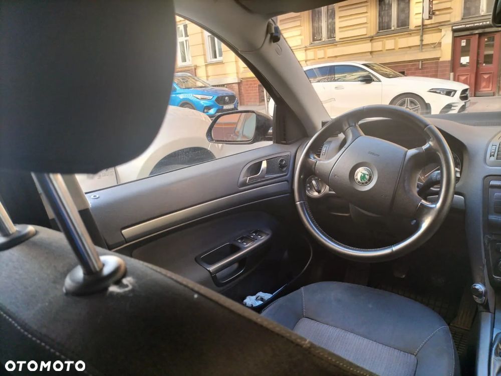 Skoda Octavia - 8