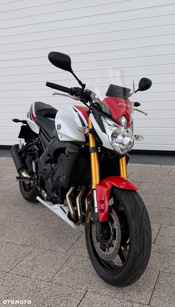 Yamaha FZ8 - 1